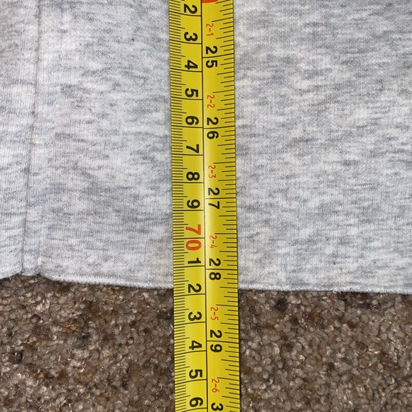 Women’s UGG gray Sweatshirt 1X/2X - Picture 12 of 12